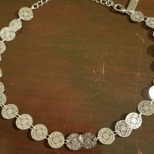 Silver circle choker clasp necklace